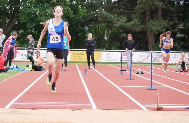 Pia Häselhoff und Ramona Schneider