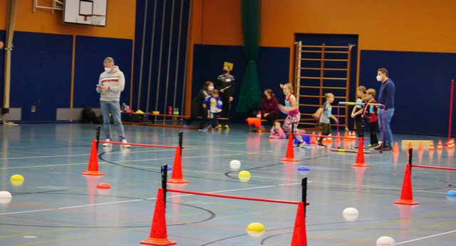 Hürdenpendelstaffel U10