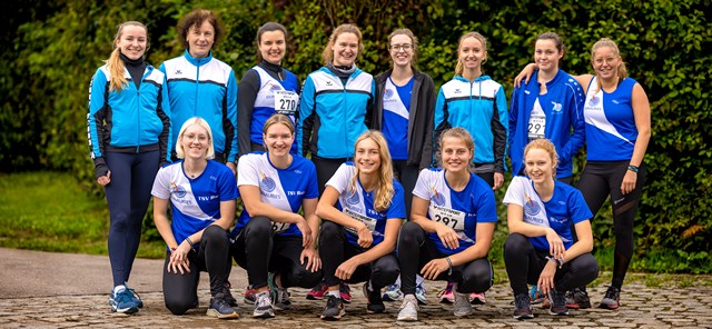 Die Frauenmannschaft der LG Donau-Ries (Fotograph: Henke)